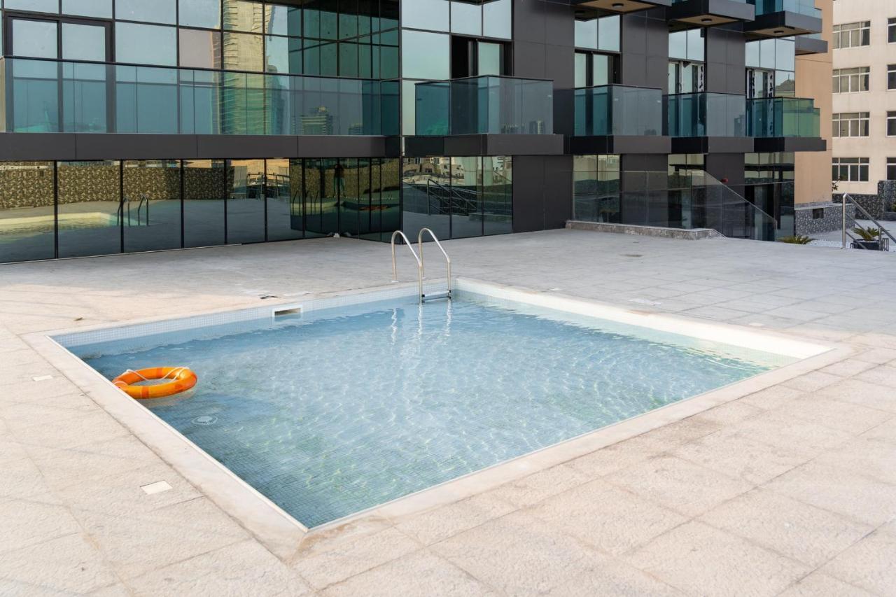 דובאי Sky View Tower Apartments מראה חיצוני תמונה