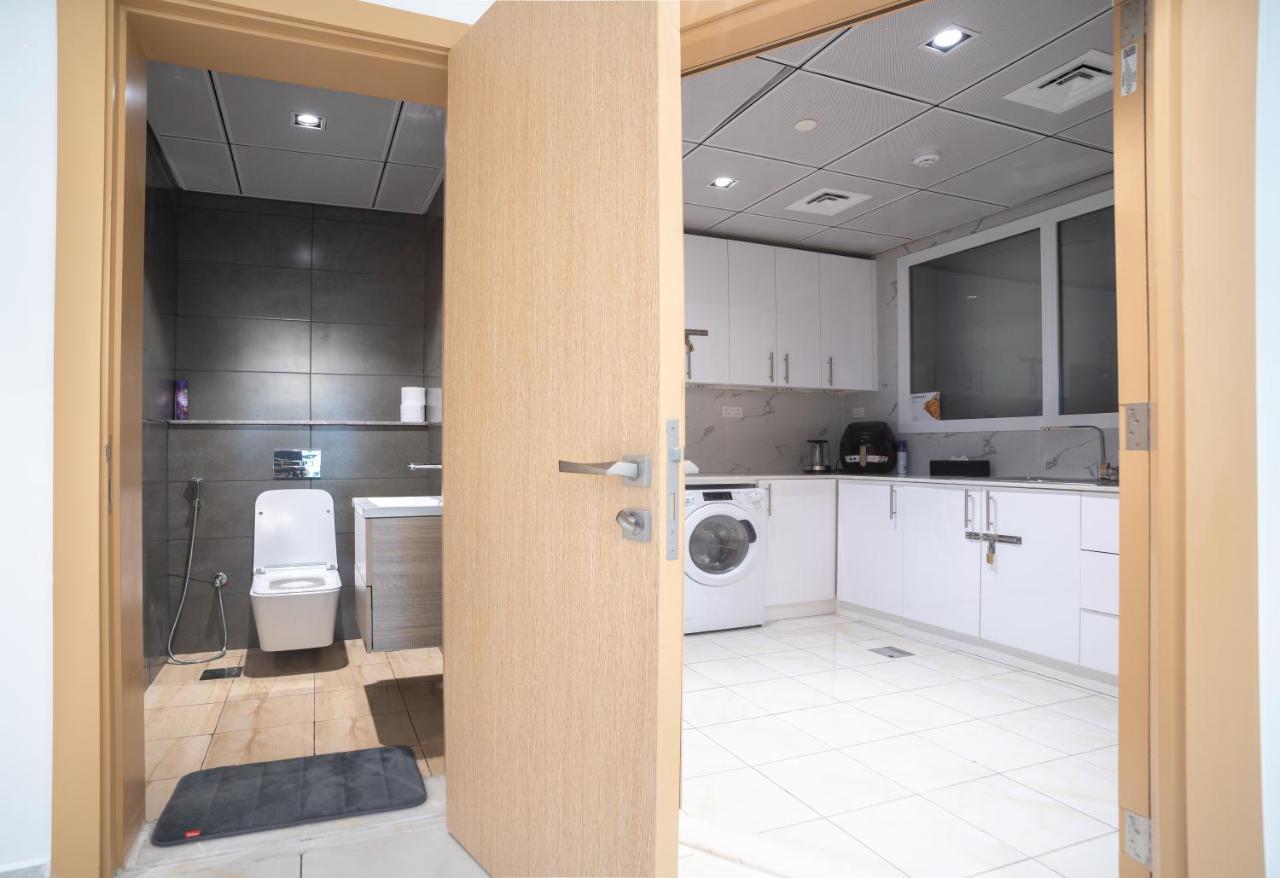 דובאי Sky View Tower Apartments מראה חיצוני תמונה