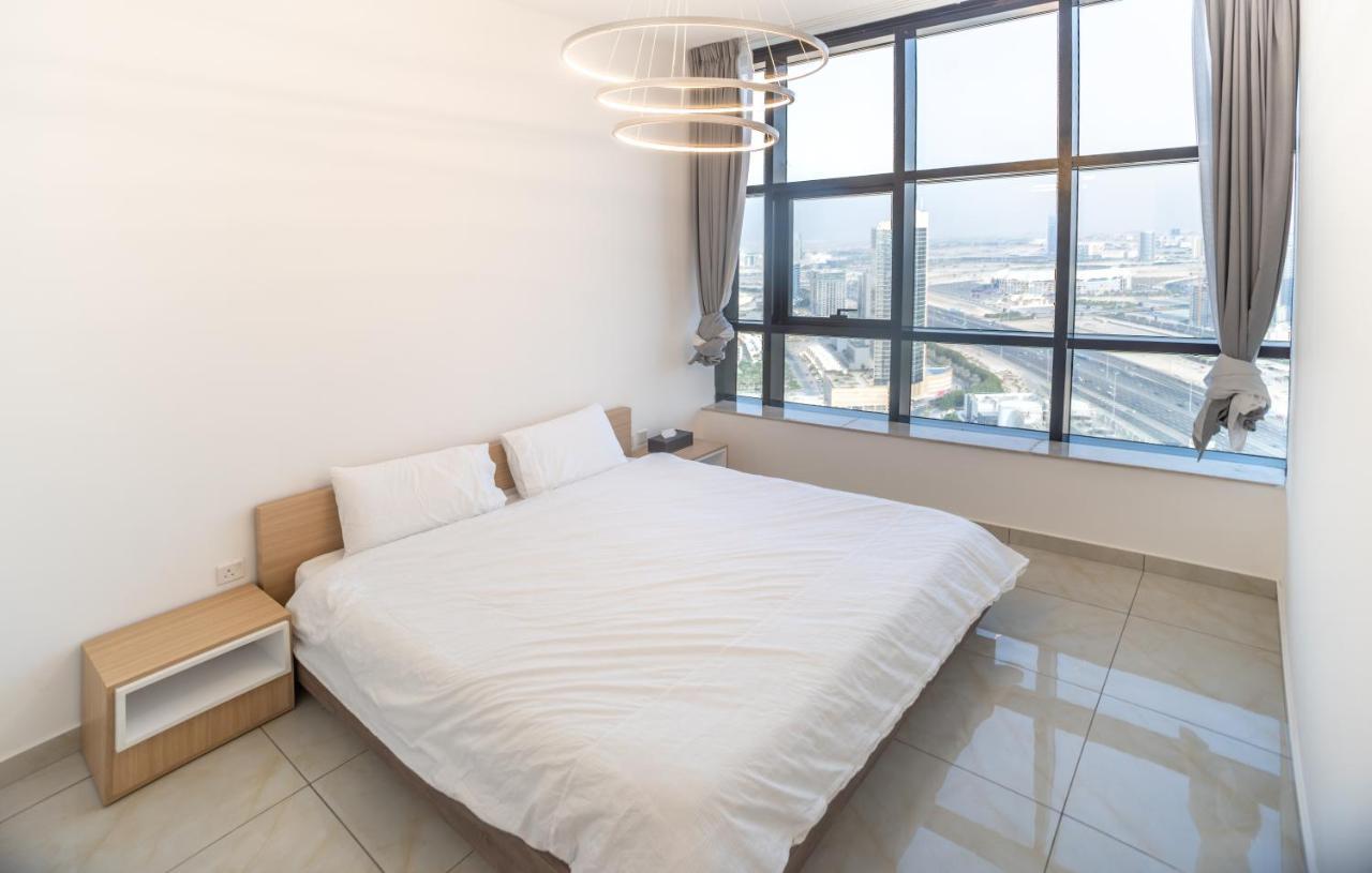דובאי Sky View Tower Apartments מראה חיצוני תמונה