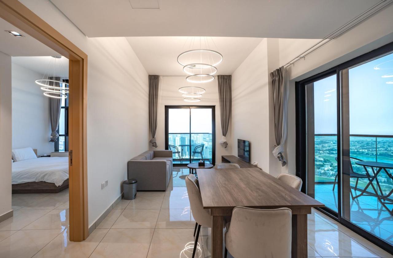 דובאי Sky View Tower Apartments מראה חיצוני תמונה