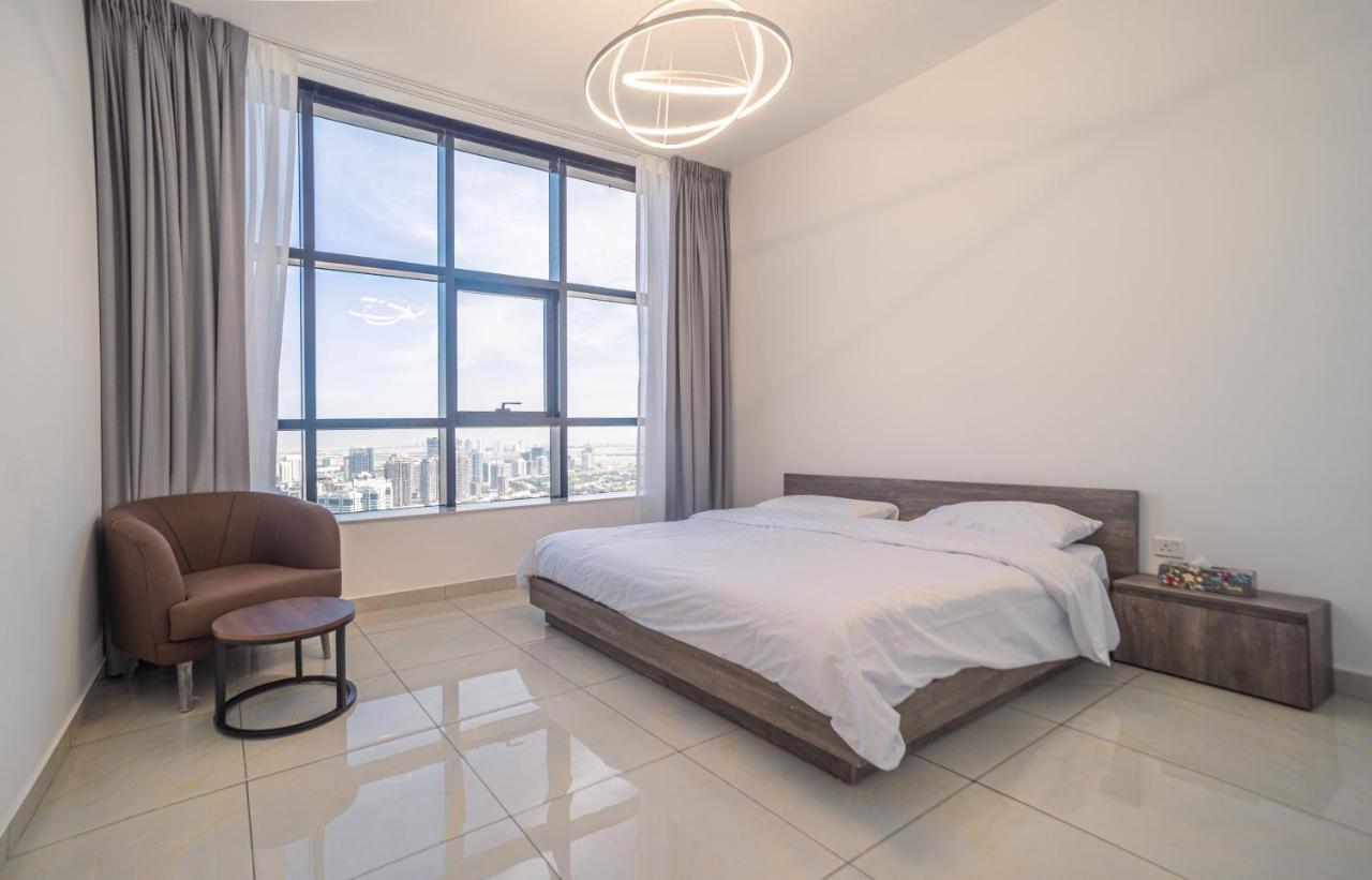 דובאי Sky View Tower Apartments מראה חיצוני תמונה