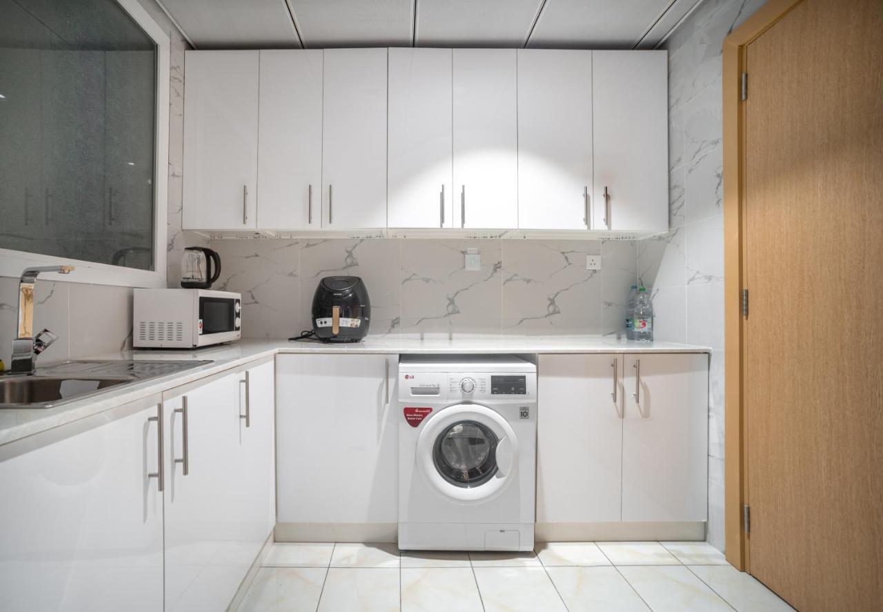 דובאי Sky View Tower Apartments מראה חיצוני תמונה